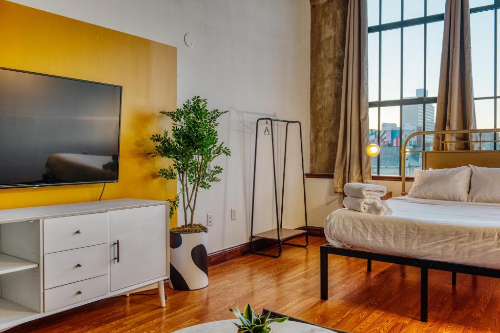 Sosuite at Independence Lofts - Callowhill - Deluxe Studio