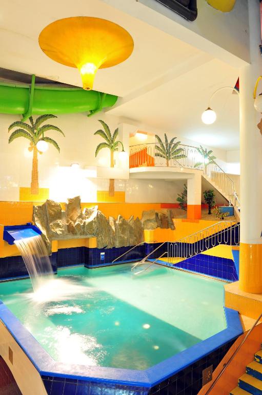 Piscina di Hotel Gołębiewski Wisła o nelle vicinanze