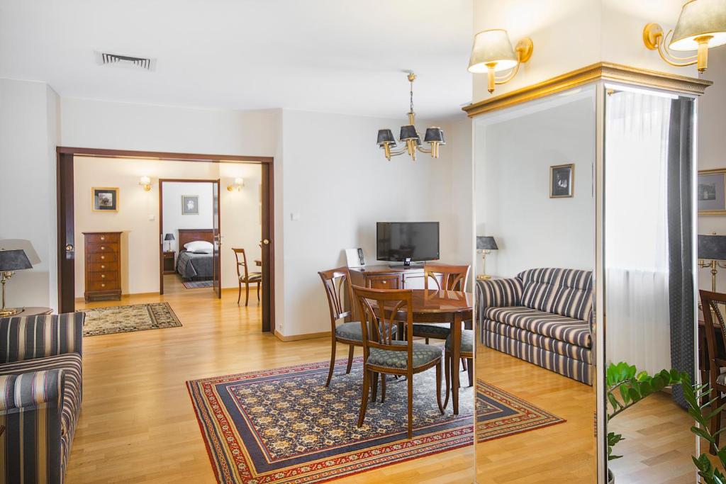 Qubus Hotel Wroclaw - Resim 20