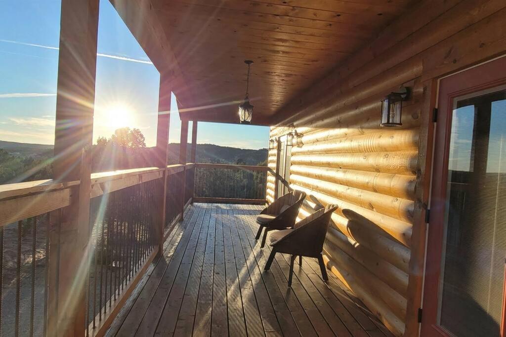 Balkón nebo terasa v ubytování Cliff's Edge. New Build, Breathtaking Views, Luxury Stay Near Zion