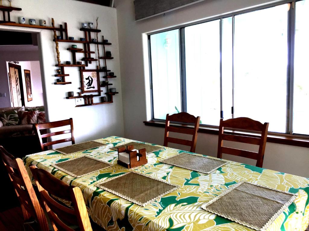 Area soggiorno di GUEST HOUSE IN HILO