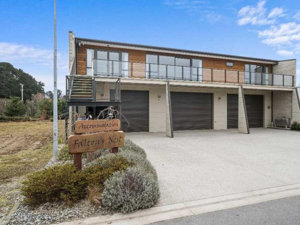 Falcon's Nest - Resim 1