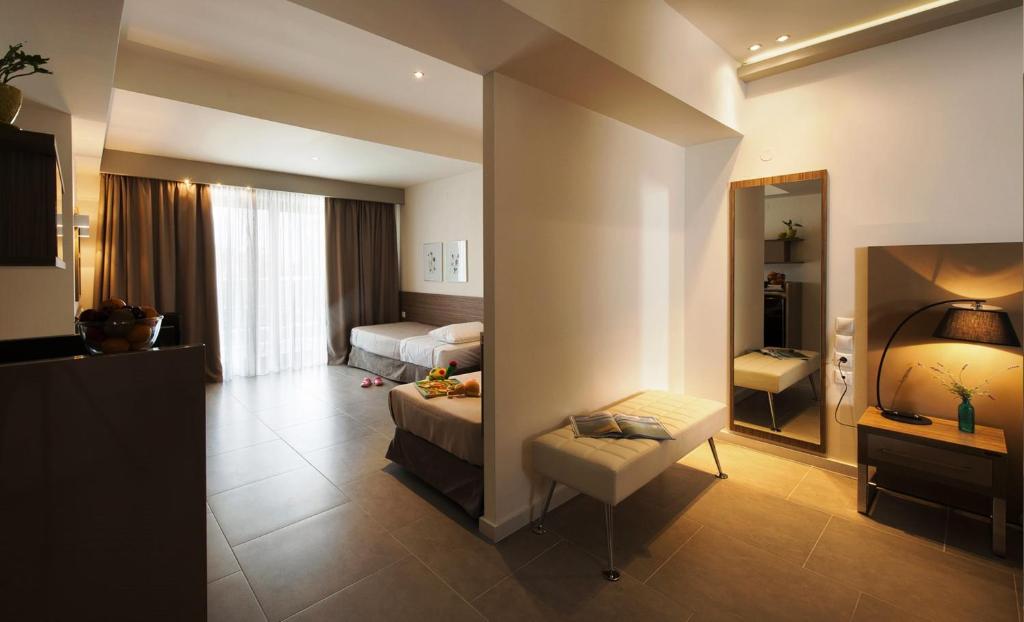 Ostria Sea Side Hotel - 12