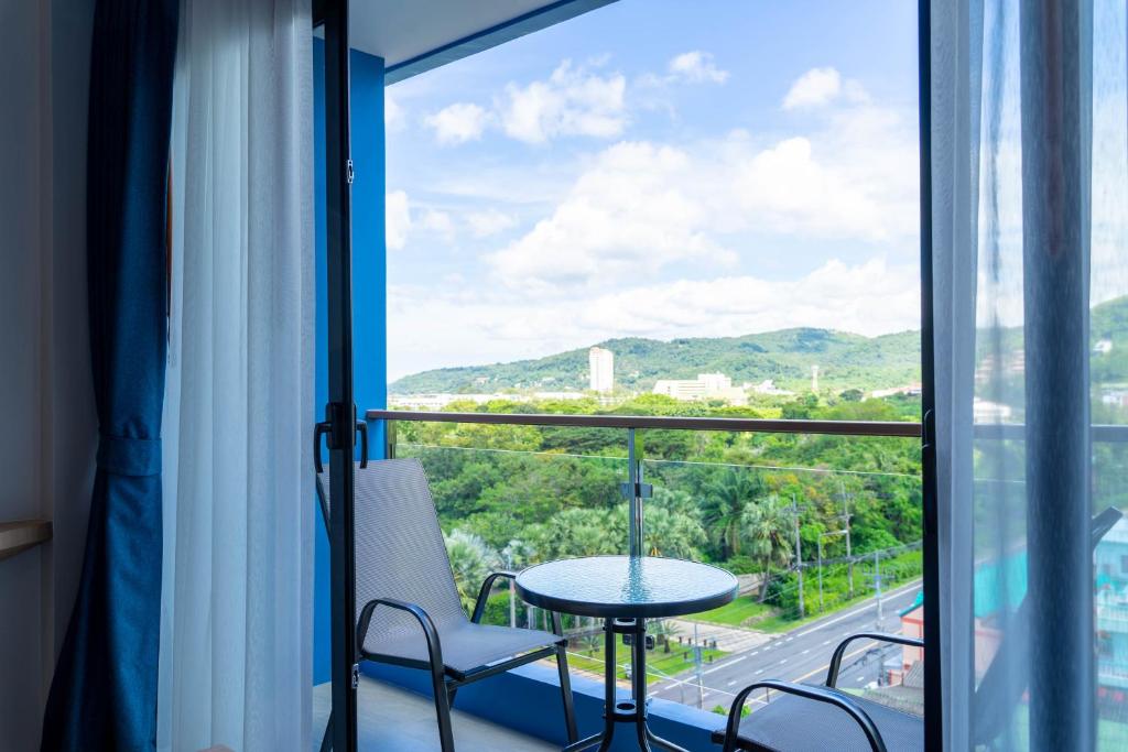 Nespecifikovaný výhled na hory nebo výhled na hory při pohledu z hotelu