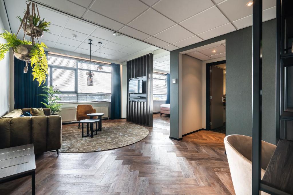 Onderwijshotel De Rooi Pannen Eindhoven - Resim 24