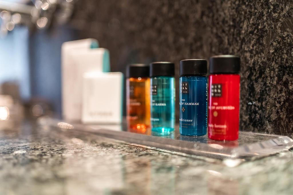 Onderwijshotel De Rooi Pannen Eindhoven - Resim 14