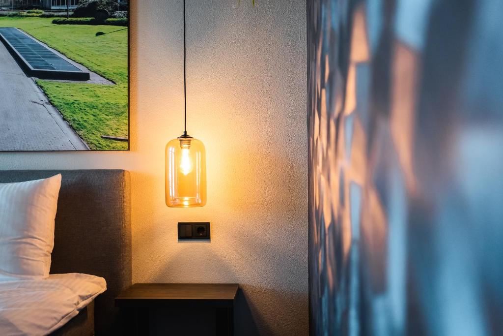 Onderwijshotel De Rooi Pannen Eindhoven - Resim 36