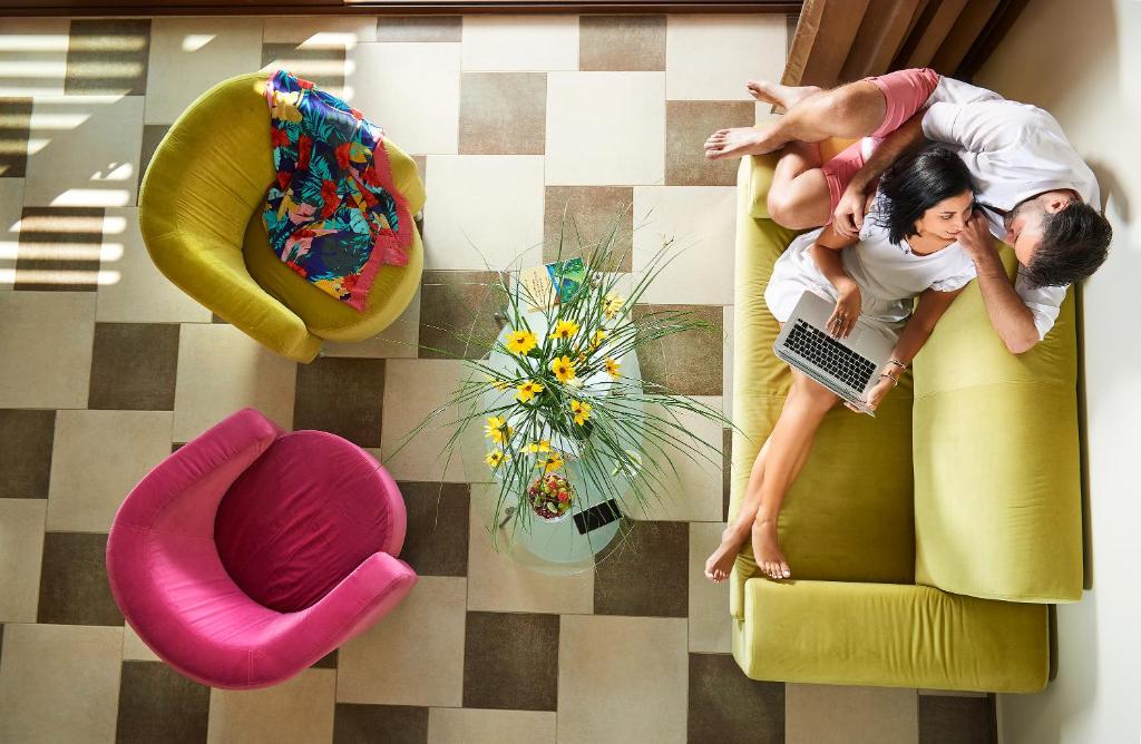 אזור ישיבה ב-Alexandra Golden Boutique Hotel-Adults Only