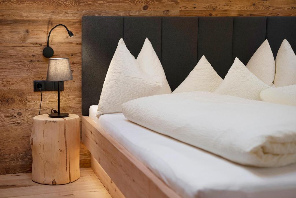 Postel nebo postele na pokoji v ubytování Leierhof Brimella
