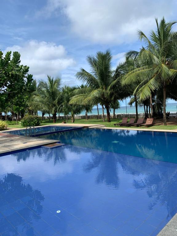 Kolam renang di atau di dekat Nilaveli Beach Apartment Sri Lanka