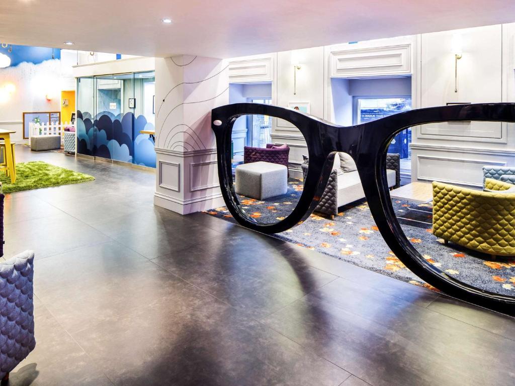 Гостиная зона в ibis Styles Manchester Portland
