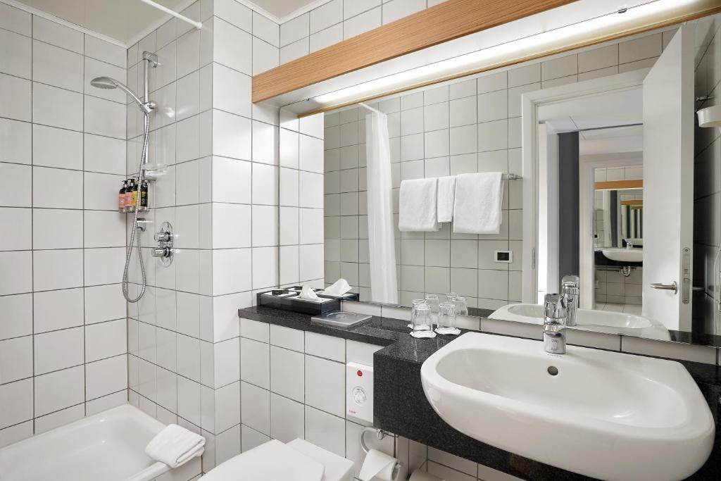 Koupelna v ubytování Reykjavik Natura - Berjaya Iceland Hotels