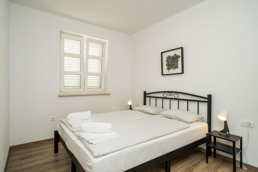 Residence & Pool Villa Schwarz Suites - 2