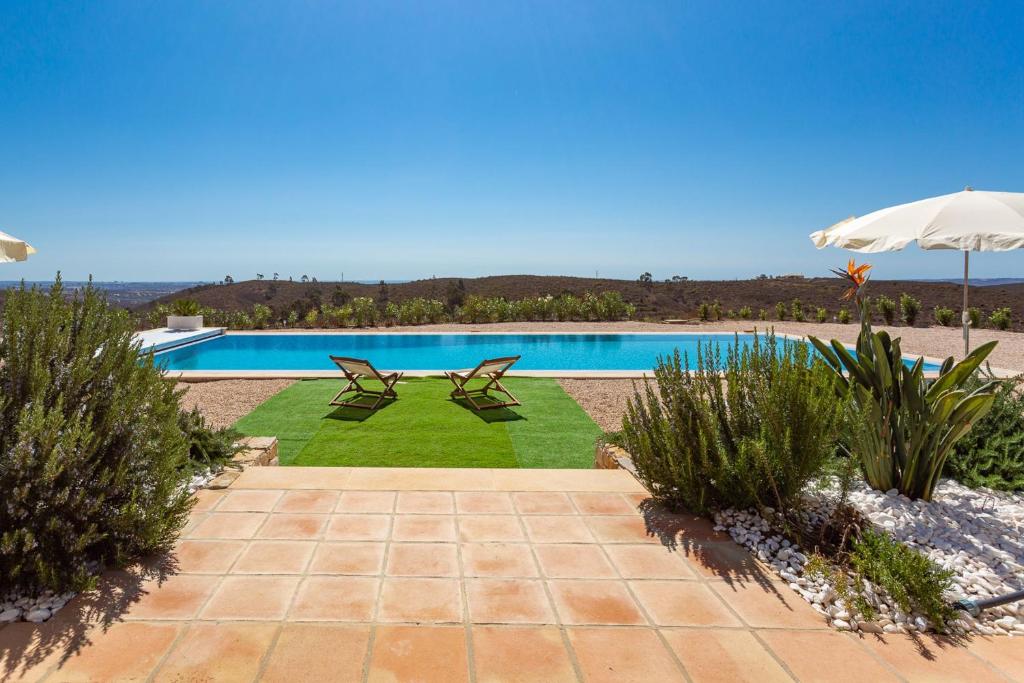 Corte Velada Guest House by LovelyStay