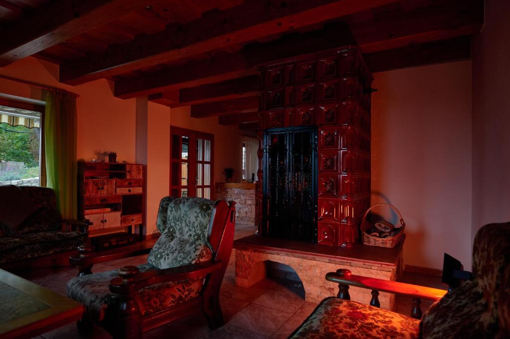 A seating area at Öreghegyi Panoráma Villa, Balatonederics