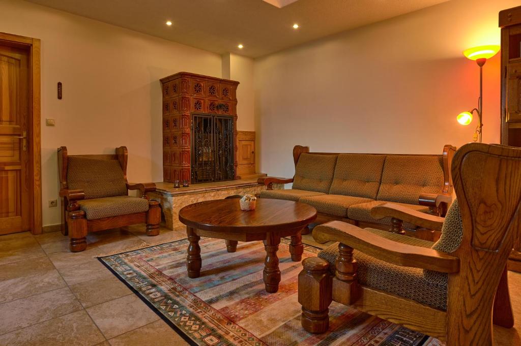 A seating area at Öreghegyi Panoráma Villa, Balatonederics