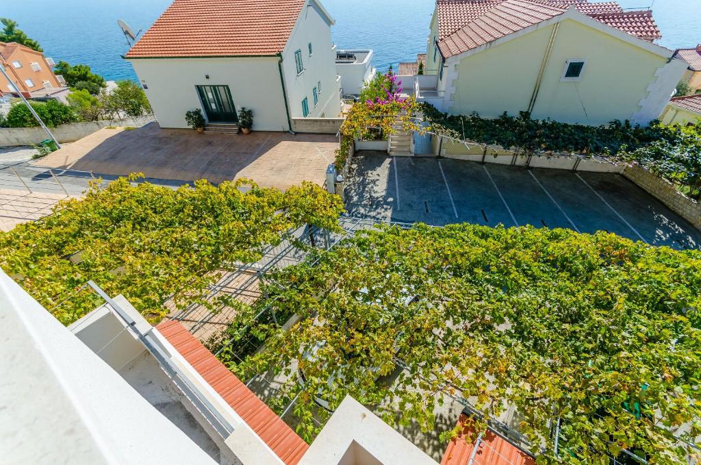 Bazén v ubytovaní Apartments Jurko alebo v jeho blízkosti