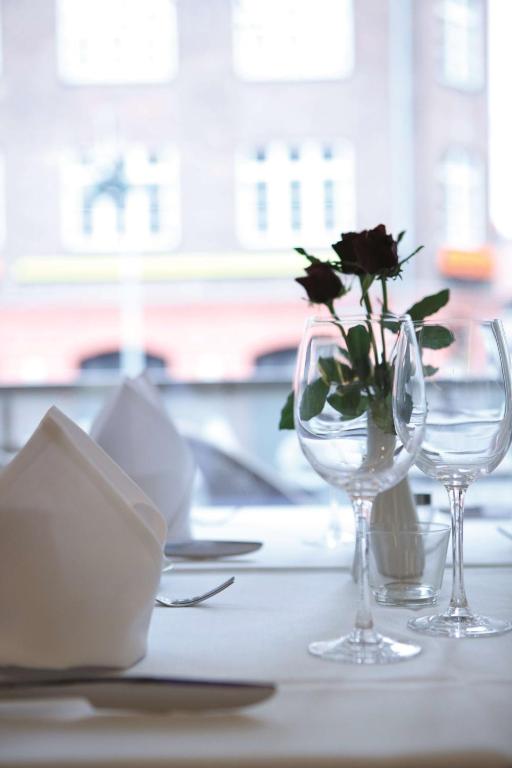 Restoran või mõni muu söögikoht majutusasutuses Radisson Blu Limfjord Hotel, Aalborg