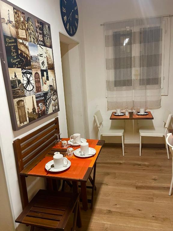 A seating area at B&B Maggiore 58