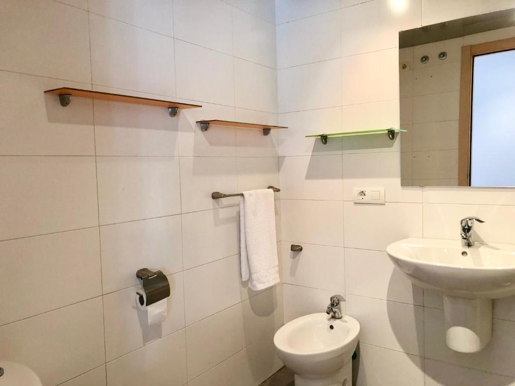 Luminoso Apartamento a 10 minutos de Granada con Piscina ...