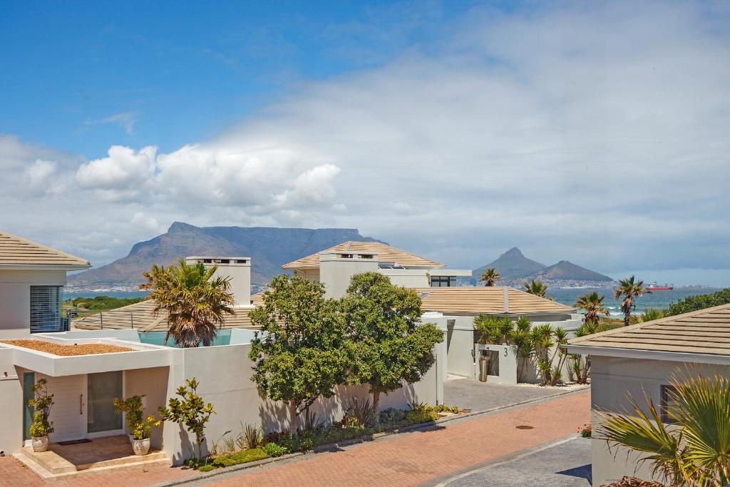 Villa Fairways End, Cape Town, South Africa