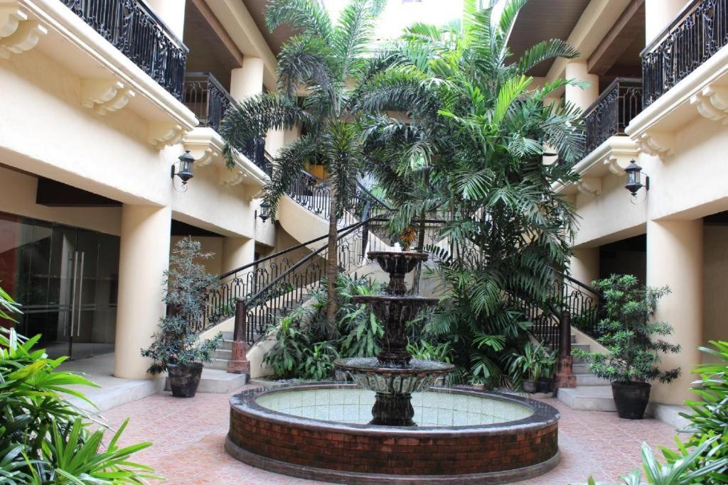 Zahrada ubytování Splendido Tagagtay Taal Lake Staycation Free Parking Netflix No Free Pool