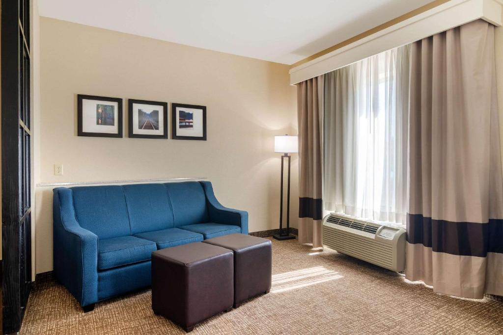 Comfort Suites Byron Warner Robins photo