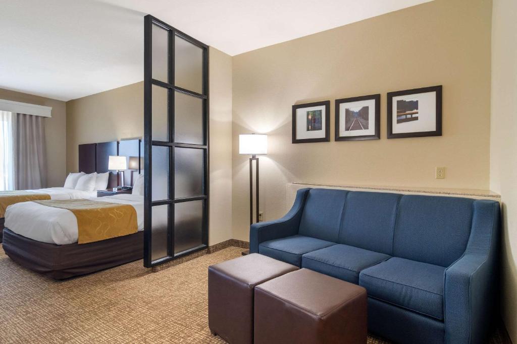 Comfort Suites Byron Warner Robins photo