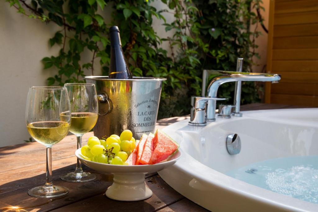 Nápoje v ubytování Shtarkman Erna Boutique Hotel Nahariya