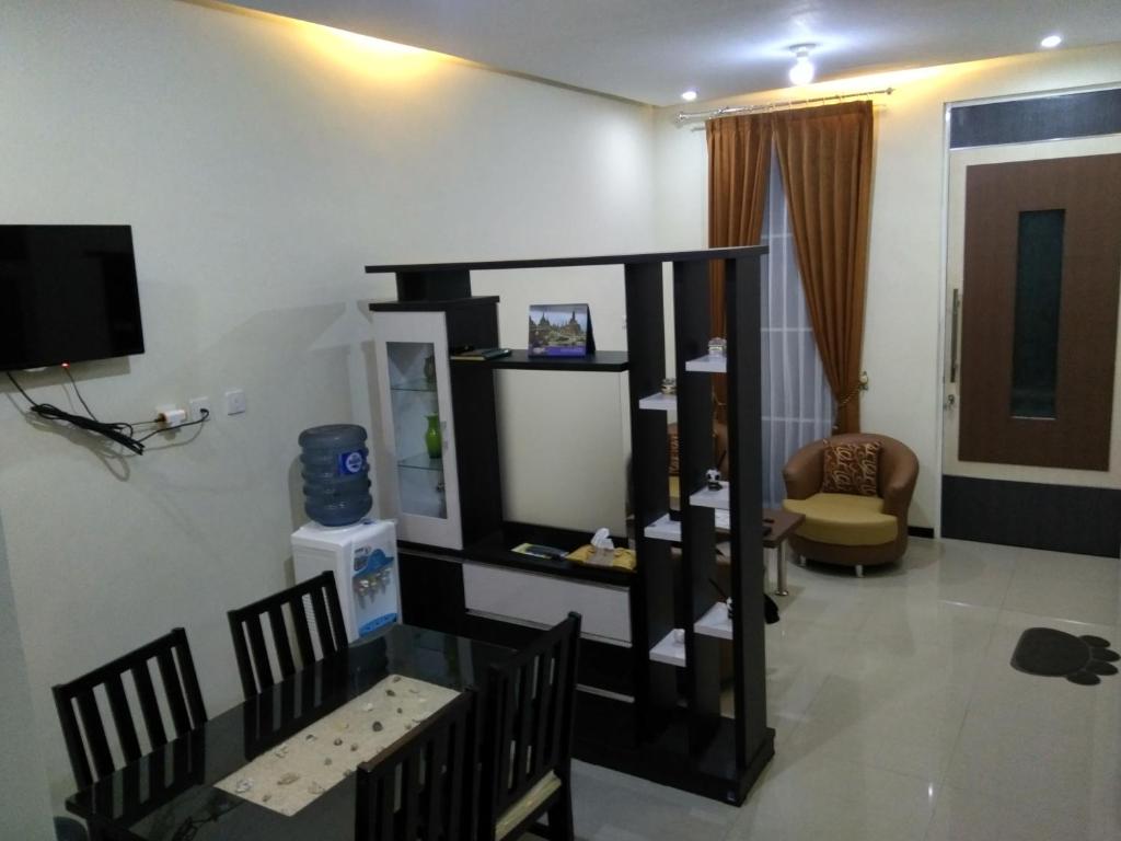 Afbeelding uit fotogalerij van Villa Keluarga Batu in Batu