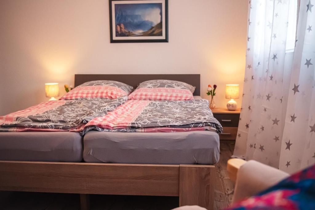 Postel nebo postele na pokoji v ubytování Waldblick