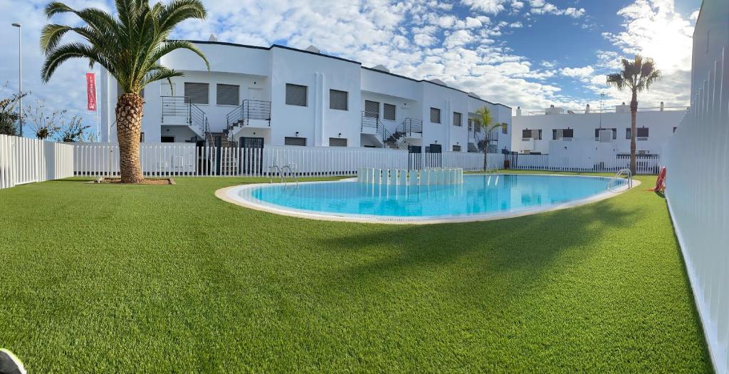 Bazén v ubytování Appartement Casa-M in Torre de la Horadada nebo v jeho okolí