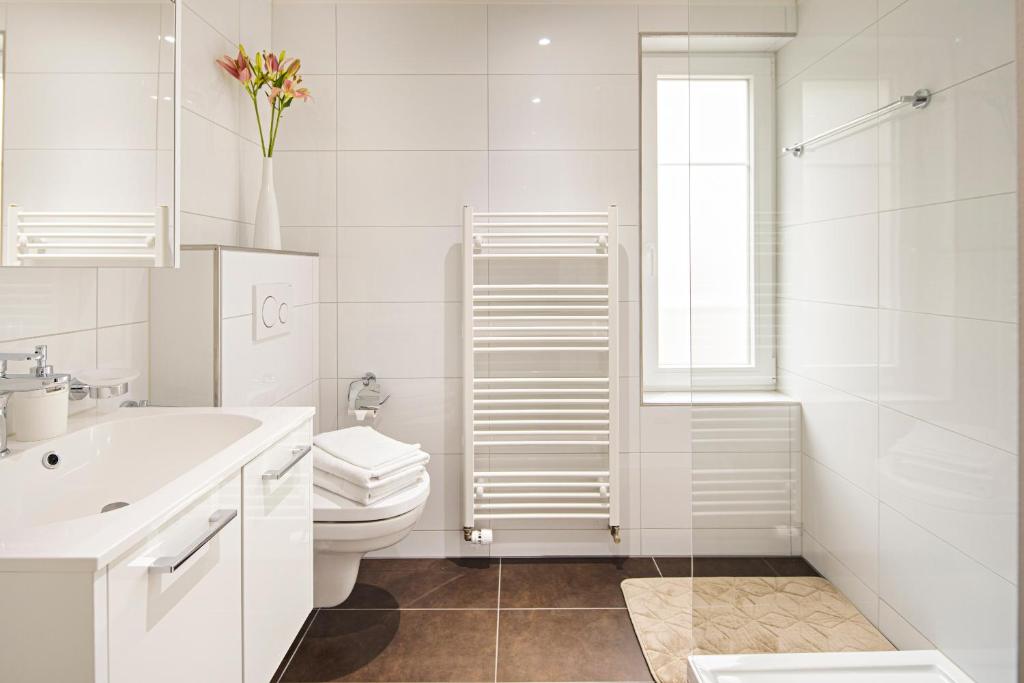 Felsenstrasse Apartments by VISIMO - Elegant heritage building in a quiet neighbourhood - Resim 8