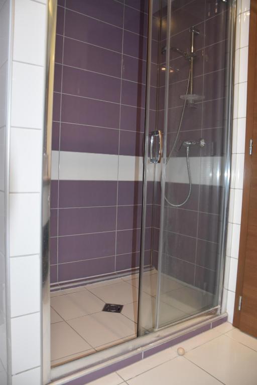 Kúpeľňa v ubytovaní Rubin Anett Apartman Sárvár