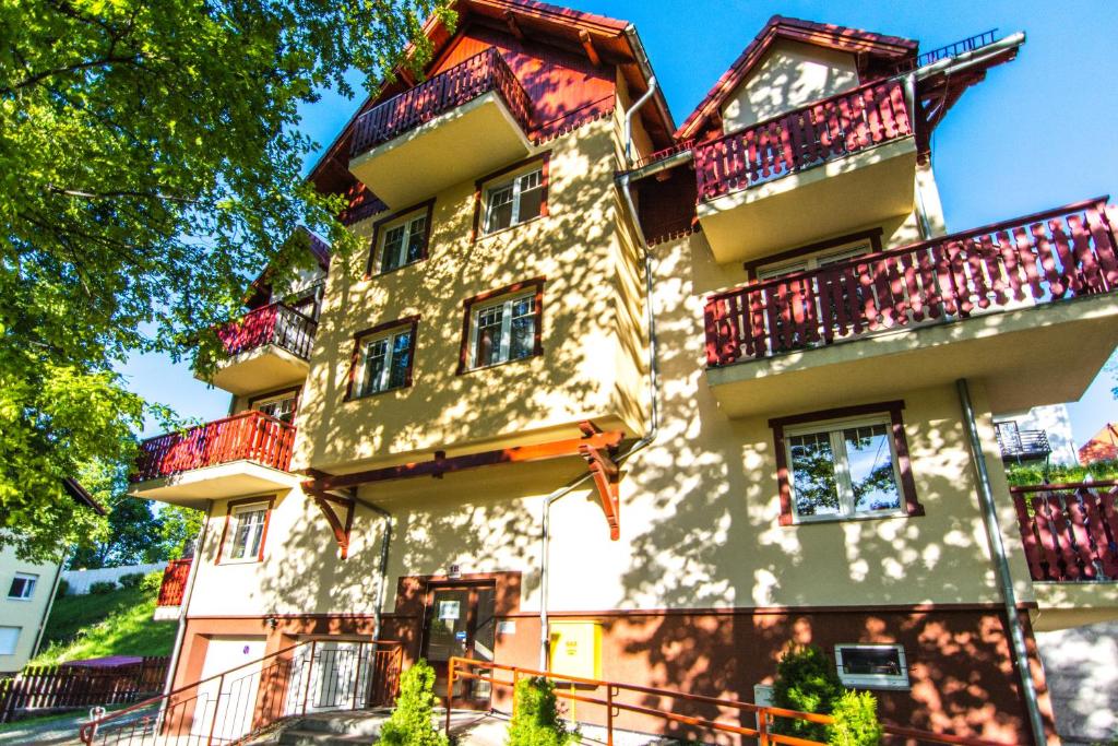 Budova, v ktorej sa apartmán nachádza