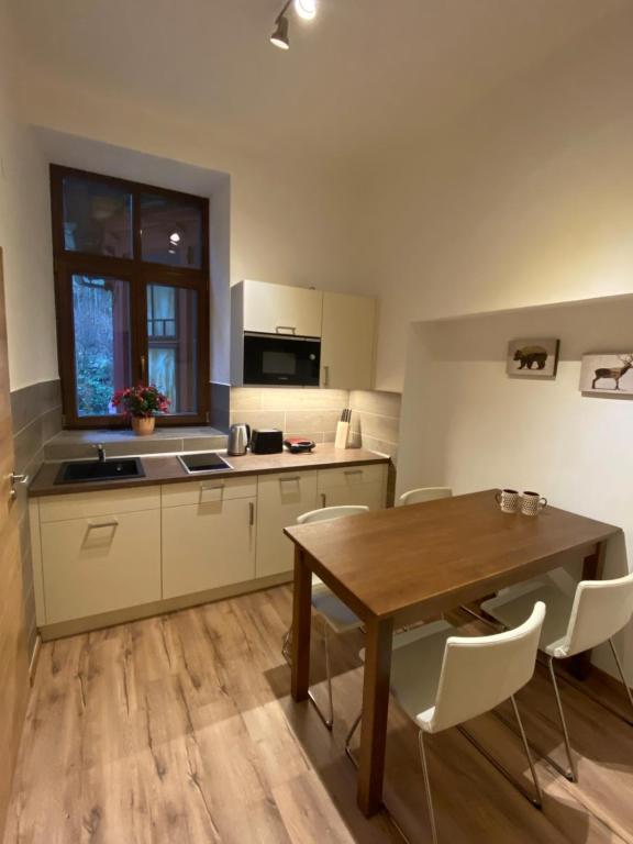 Kuchnia lub aneks kuchenny w obiekcie Yellow Ski Apartments