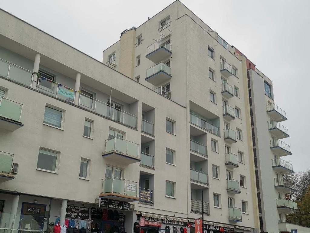 Budova, v ktorej sa apartmán nachádza