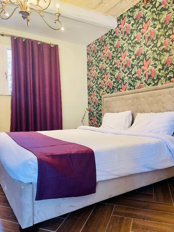 The Red Farm Relais & Spa - Queen Room With Spa Bath