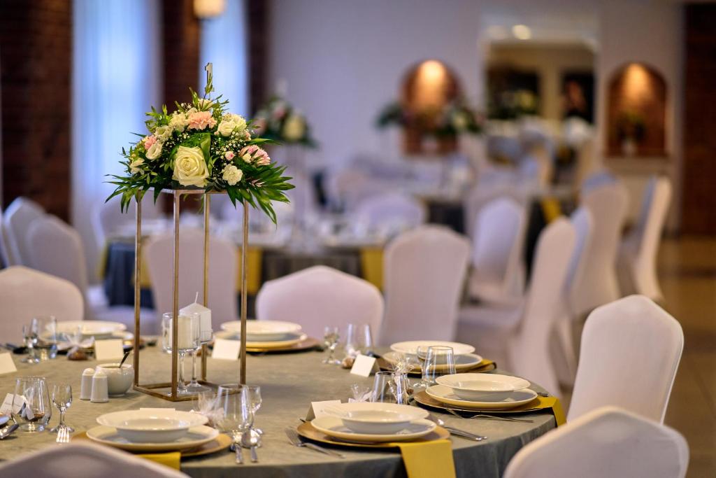 Restaurace v ubytování Hotel Przystanek Torun