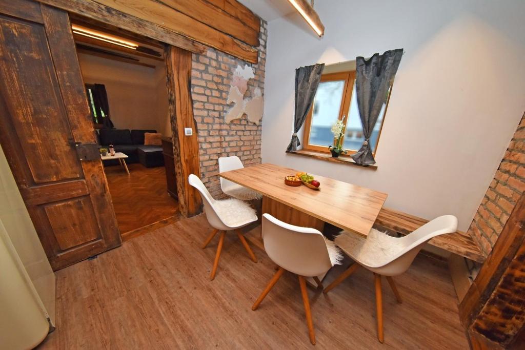 Fotografie z fotogalerie ubytování Hiša stare mame v destinaci Kamnik