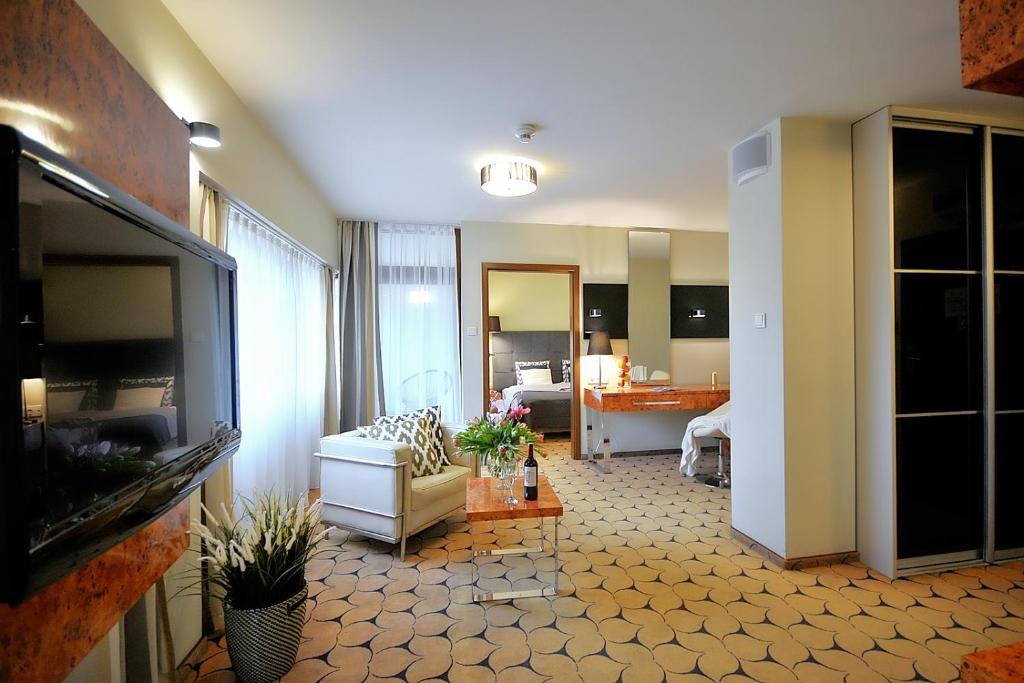 Kuchyňa alebo kuchynka v ubytovaní 209 w ROYAL TULIP SAND przy plaży DOBRUK APARTAMENTY
