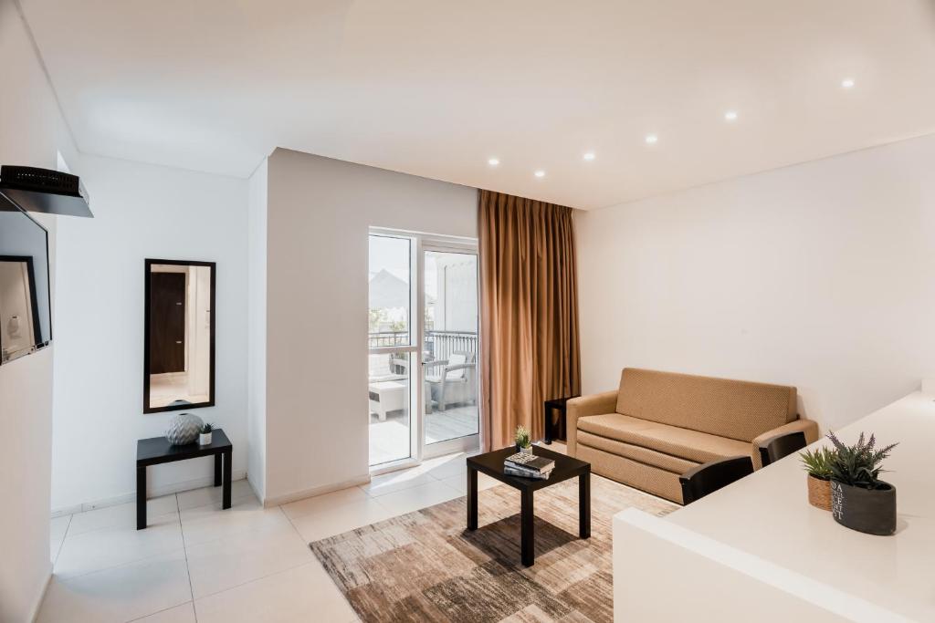Olive Arena Boutique&Business Hotel-By Ran Hotels - Suite With Balcony