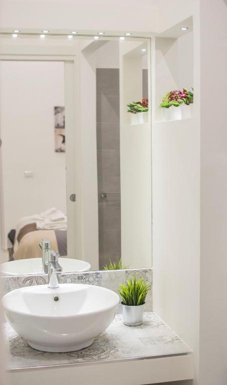 Home Catania Dante Accommodations - 19