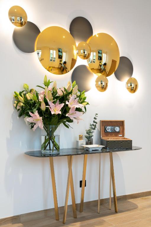 HOTEL AU COEUR DE REPUBLIQUE - Resim 15