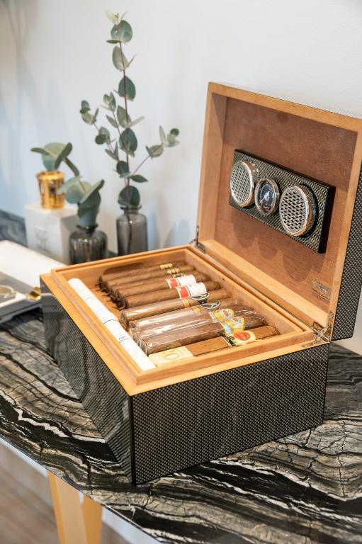 HOTEL AU COEUR DE REPUBLIQUE - Resim 16