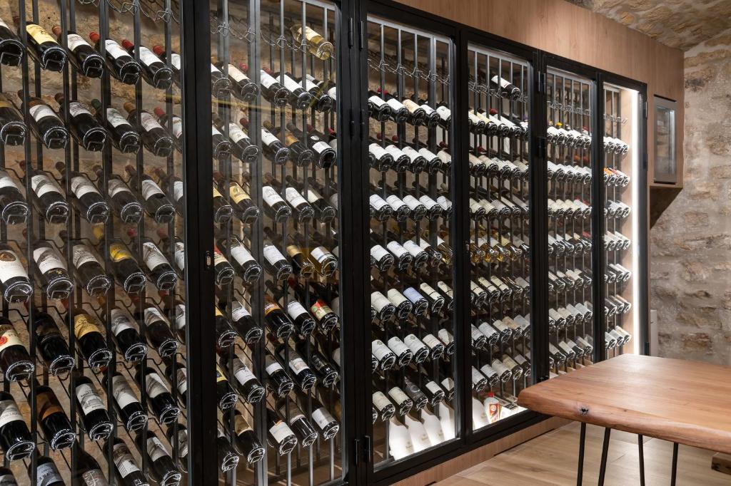 HOTEL AU COEUR DE REPUBLIQUE - Resim 17