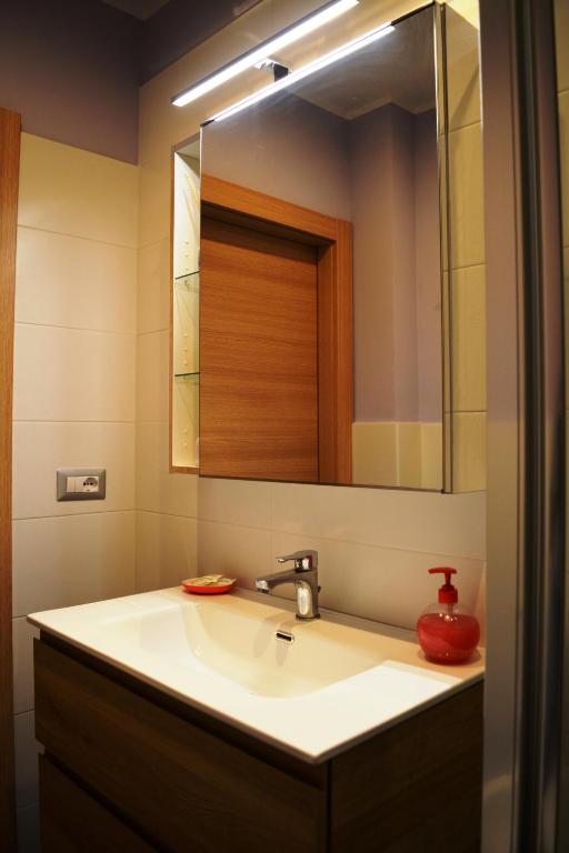 A bathroom at Da Aloisia - Casa Vacanze