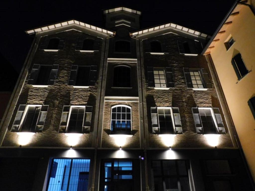 Budova, kde se aparthotel nachází