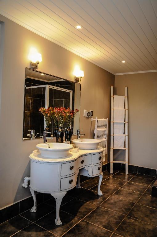 Fotografie z fotogalerie ubytování Singing Kettle Beach Lodge v destinaci Keurboomstrand