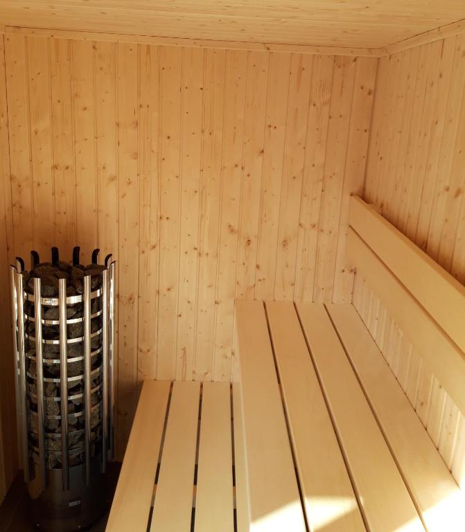 Zdjęcie z galerii obiektu Otium Wellness Apartmanház w mieście Balatonakarattya